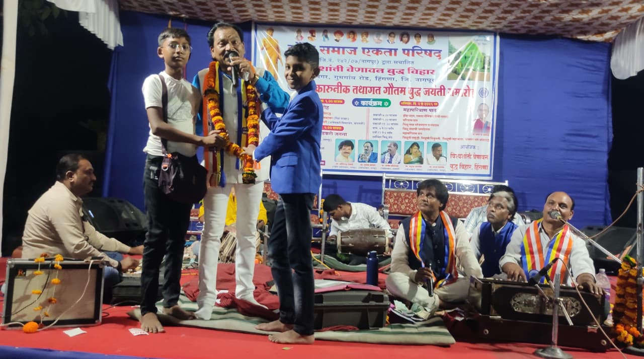 “बुद्ध-भीम गीतांचा आंबेडकरी जलसा” उत्साहात! हिंगण्यात बुद्ध जयंती निमित्त भव्य सांस्कृतिक सोहळा